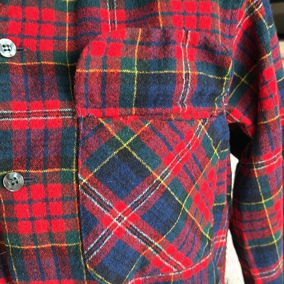 Vintage Pendleton 100% wool long sleeve button down red blue green plaid flannel - Picture 5 of 16